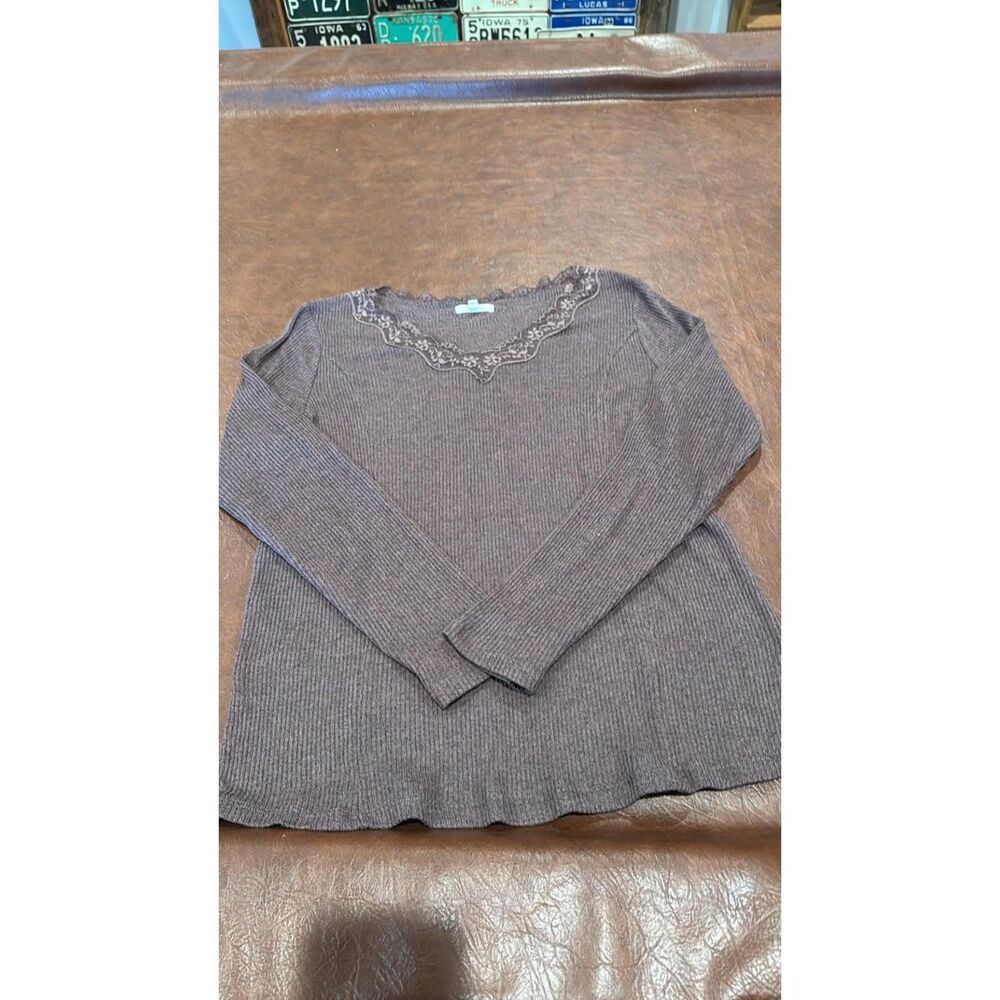 Maurices Women's XL Ribbed Knit Lace Trim V-Neck Long Sleeve